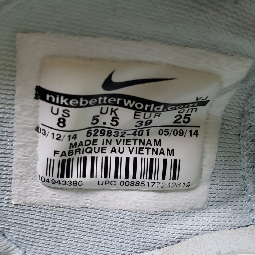 Nike Women's Lime Green White Patterned Sneakers - Picture 10 of 10